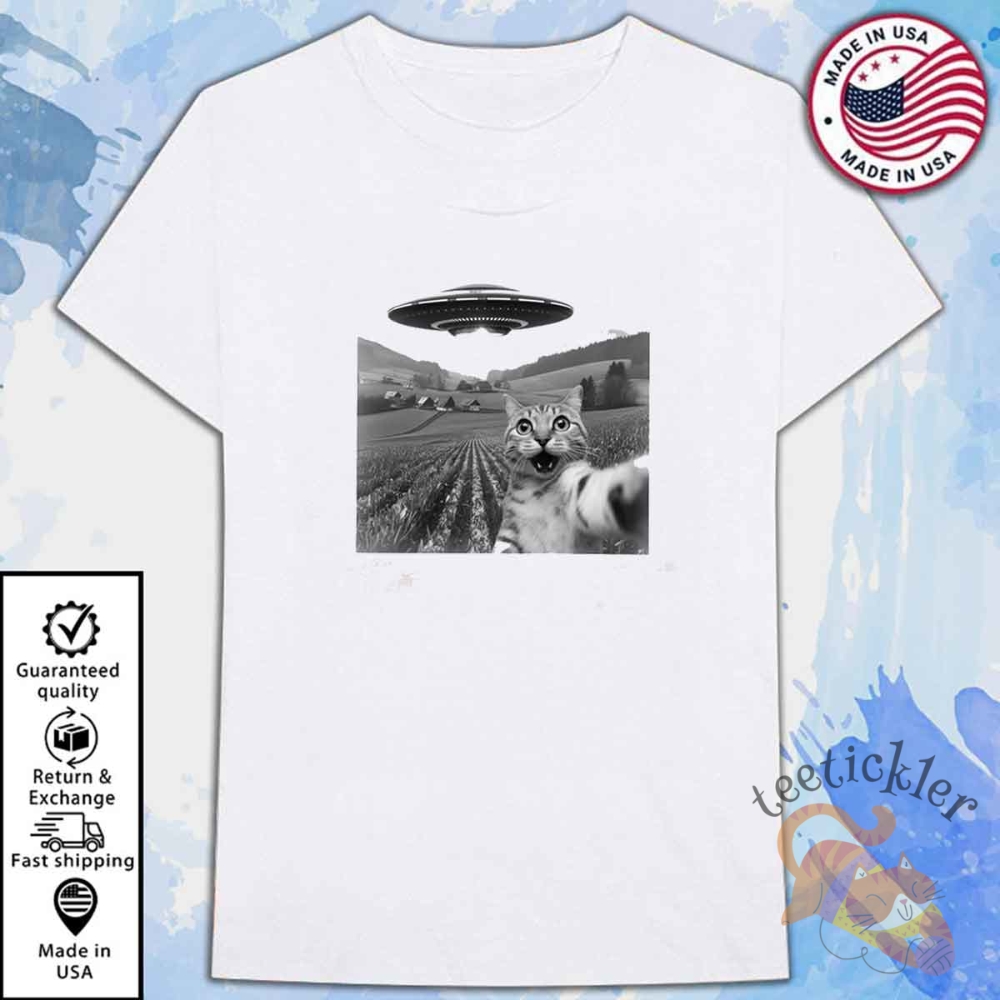 Funny Cat Selfie With Ufos Shirt