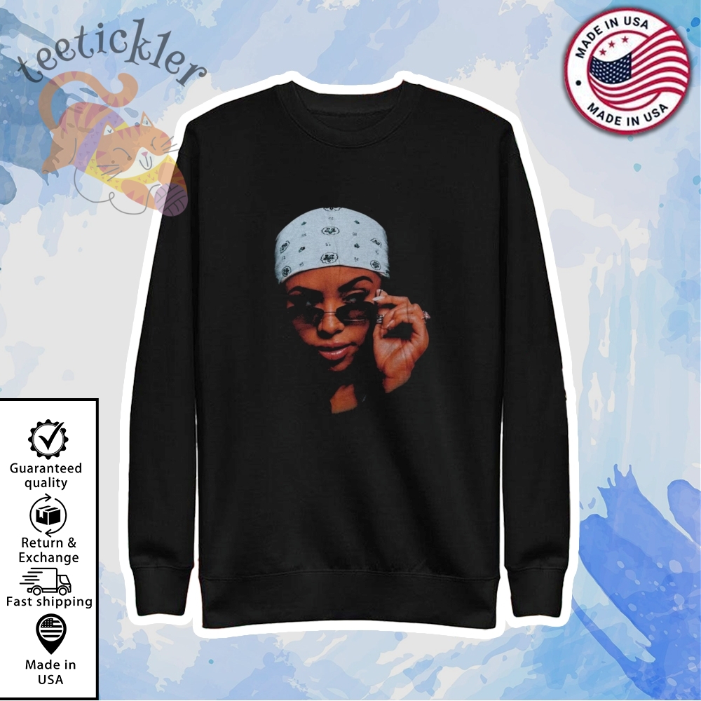 Rihannas Bodyguard Wearing Aaliyah Face Shirt 5 Rihannas Bodyguard Wearing Aaliyah Face Shirt