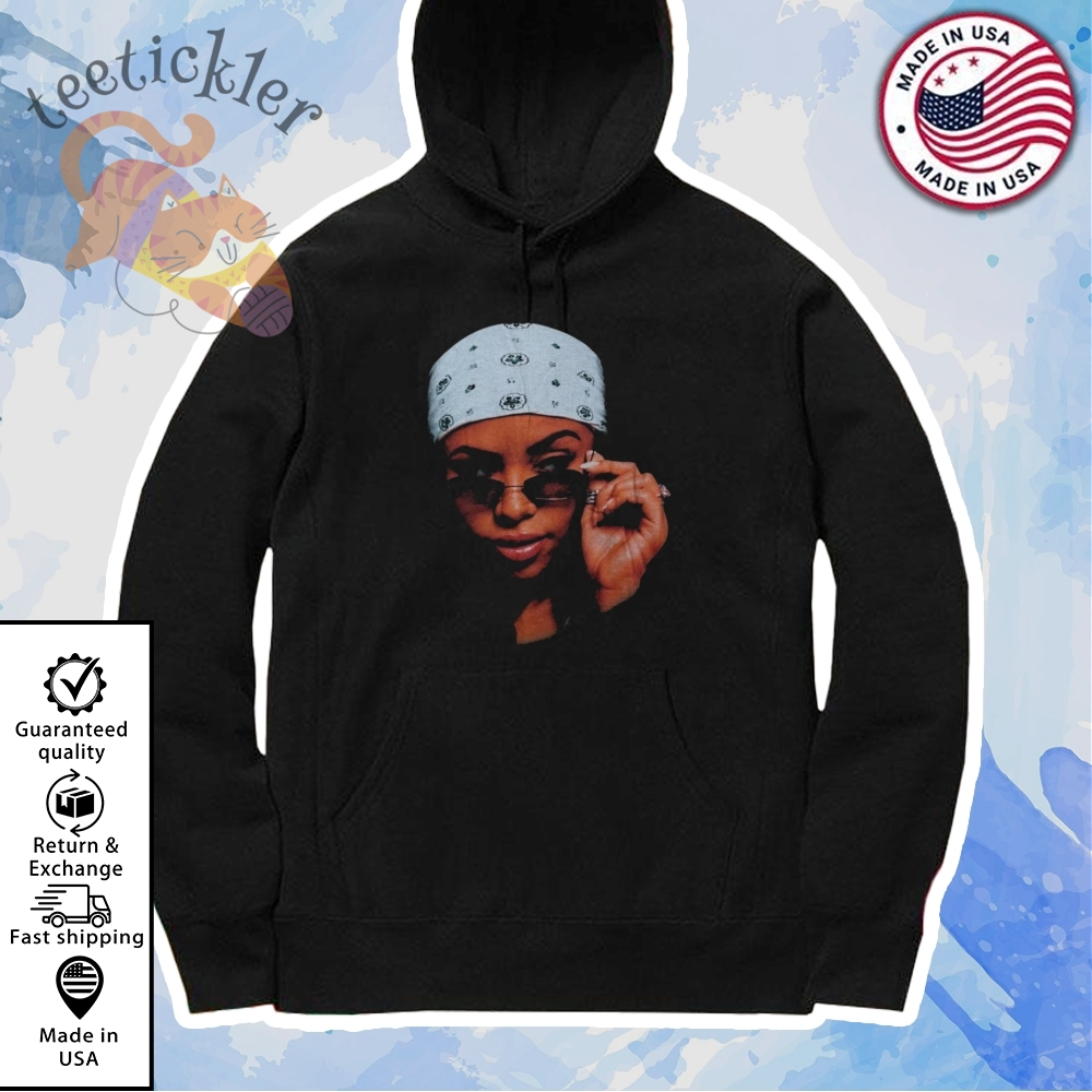 Rihannas Bodyguard Wearing Aaliyah Face Shirt 7 Rihannas Bodyguard Wearing Aaliyah Face Shirt