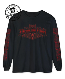 Gothic Skull Crest Long Sleeve Shirt, Red Cathedral Back Art 1 Thiet ke chua co ten 28