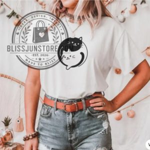 Minimal Cat T Shirt Gift for Cat Lovers Cozy Tee festivetrendz.com 1