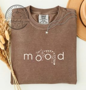 Cozy Aesthetic Cat Shirt Cat Lover Gift shirtstudiobg.com 1