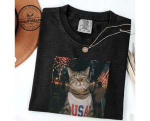 Funny Patriotic Cat Graphic Tee
