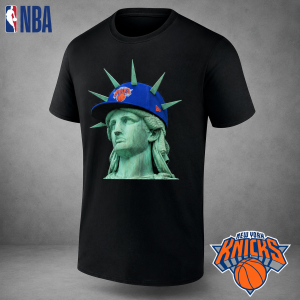 New York Knicks Statue of Liberty Graphic T-Shirt – New Era NBA Basketball Fan Tee 9 New York Knicks Statue of Liberty T-Shirt by New Era – NBA Fan Apparel