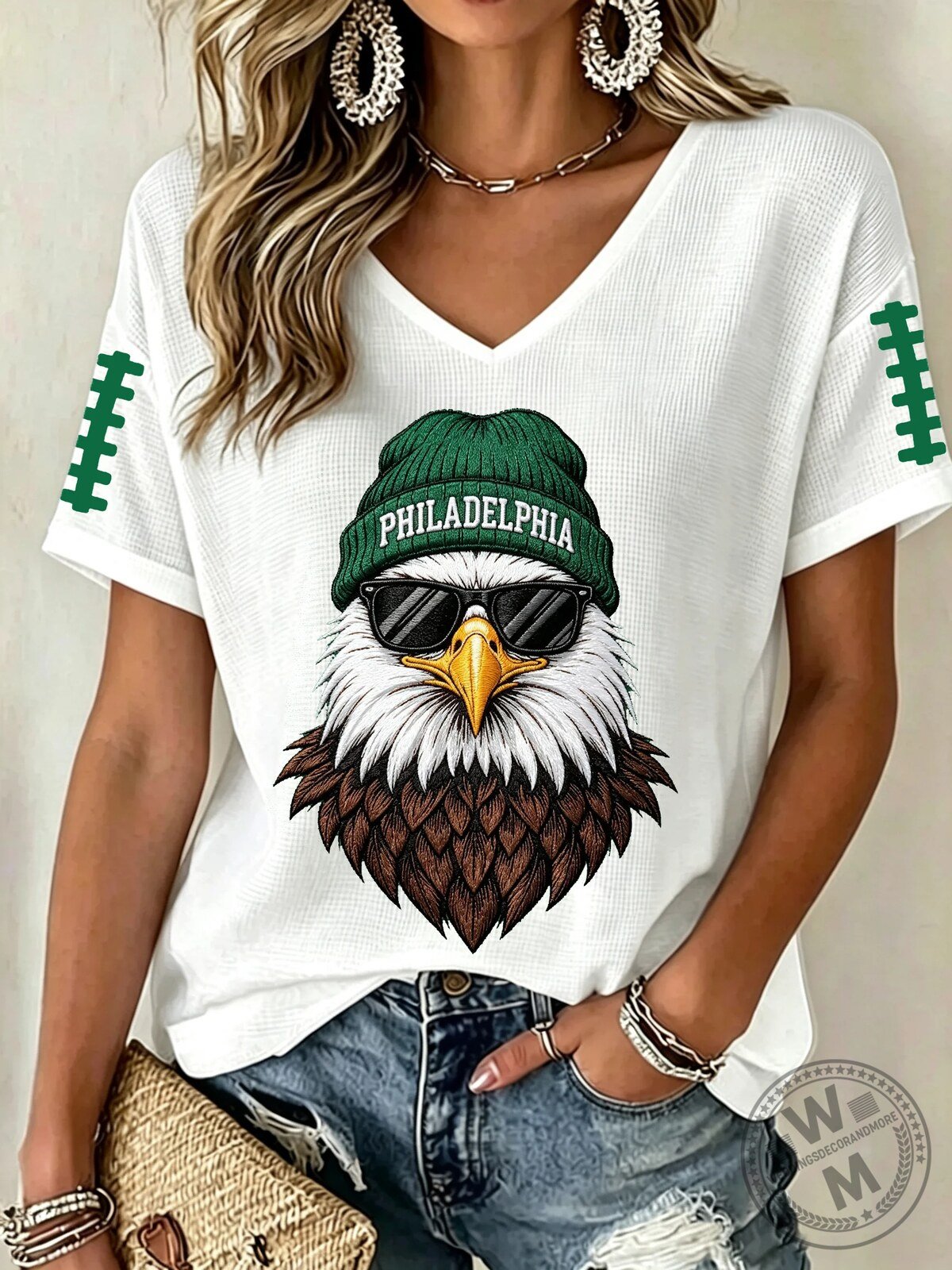 Philadelphia Eagles Football Fan Cool Eagle Beanie Sunglasses T-Shirt