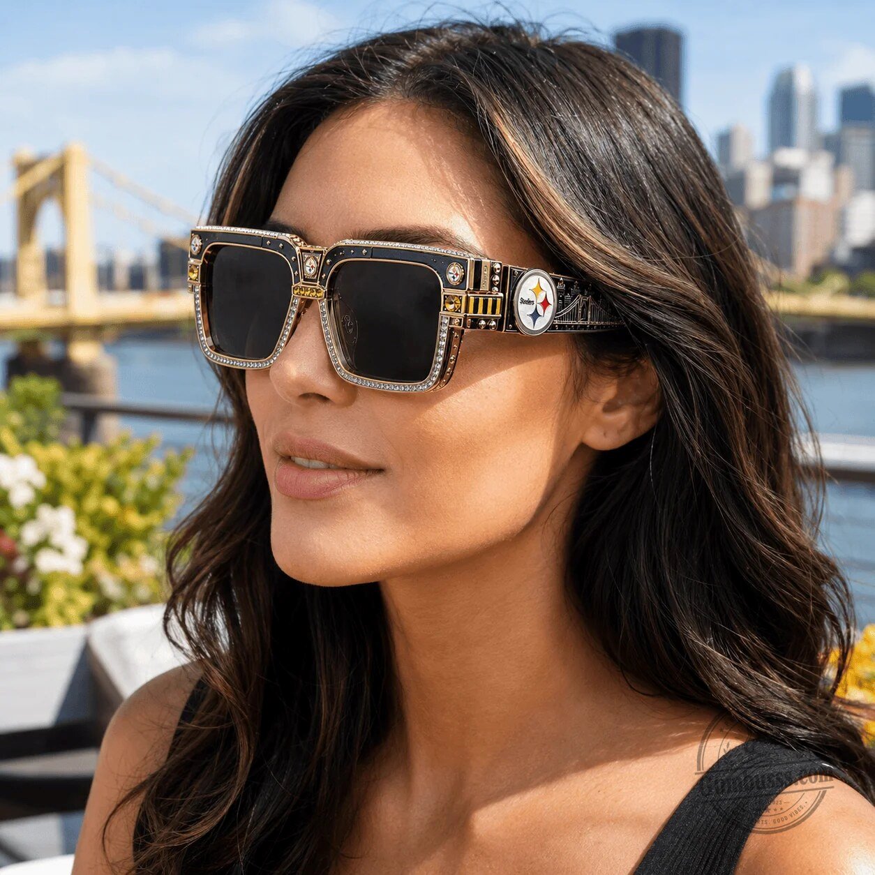Pittsburgh Steelers Diamond Embellished Sunglasses with Custom Case 4 Pittsburgh Steelers Diamond Embellished Sunglasses with Custom Case