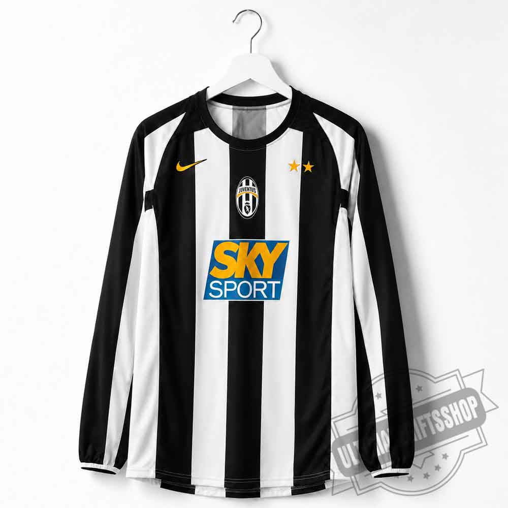 André 3000 Juventus Home Jersey Shirt 2004/05 at MTV Studios André 3000 Juventus Home Jersey Shirt 2004/05 at MTV Studios — image 2