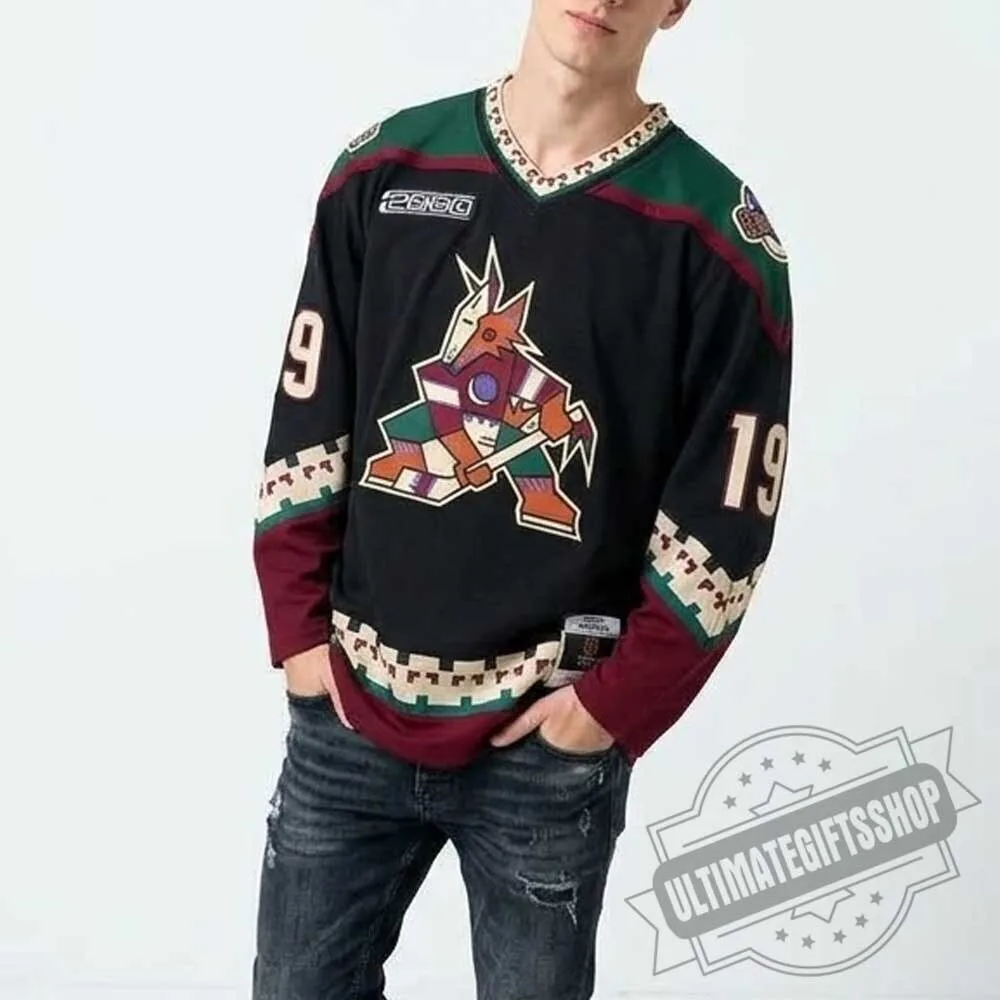 Vintage Phoenix Coyotes Kachina Hockey Jersey - Black Retro 1999-00 Shane Doan Style Ice Hockey Shirt 4 Vintage Phoenix Coyotes Kachina Hockey Jersey - Black Retro 1999-00 Shane Doan Style Ice Hockey Shirt
