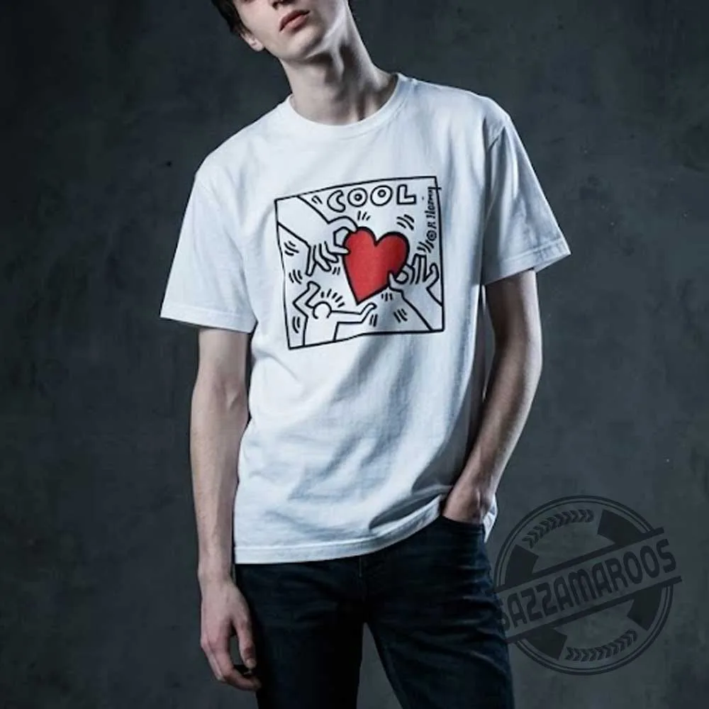 Orville Peck Wearing Vintage Keith Haring Stay Cool Heart Shirt at VMAs 2026 (2) Orville Peck Wearing Vintage Keith Haring Stay Cool Heart Shirt at VMAs 2026 – image 2 of 4