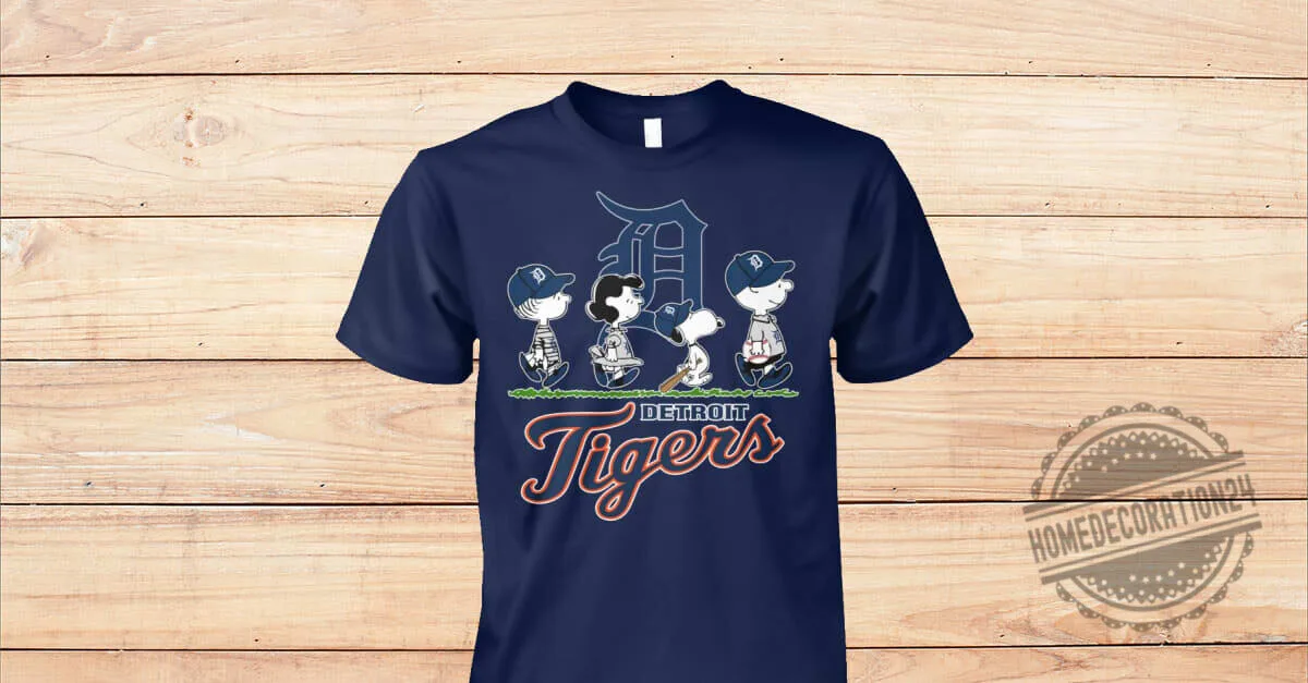 Detroit Tigers Peanuts Gang Baseball Team Navy Blue T-Shirt