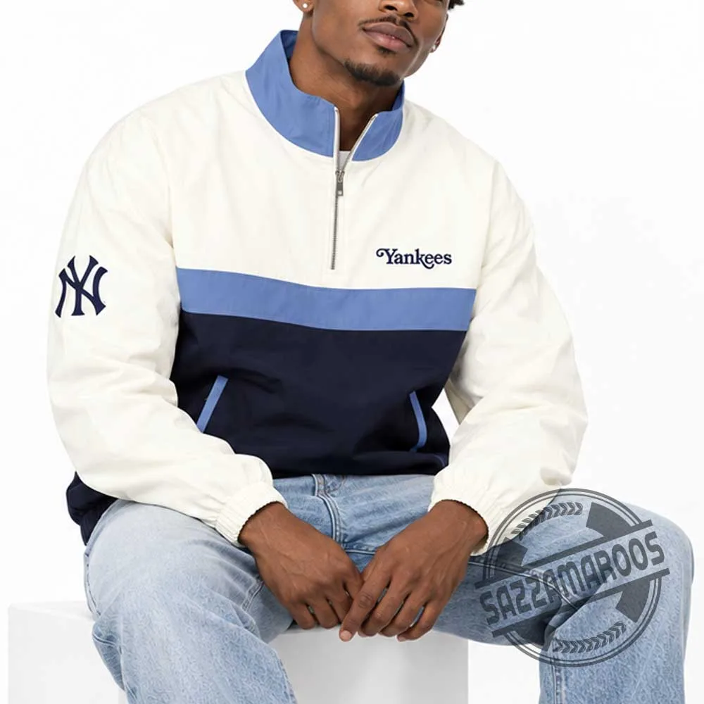 New York Yankees New York or Nowhere Colorblock Half-Zip Sweatshirt (1) New York Yankees New York or Nowhere Colorblock Half-Zip Sweatshirt – image 4 of 4