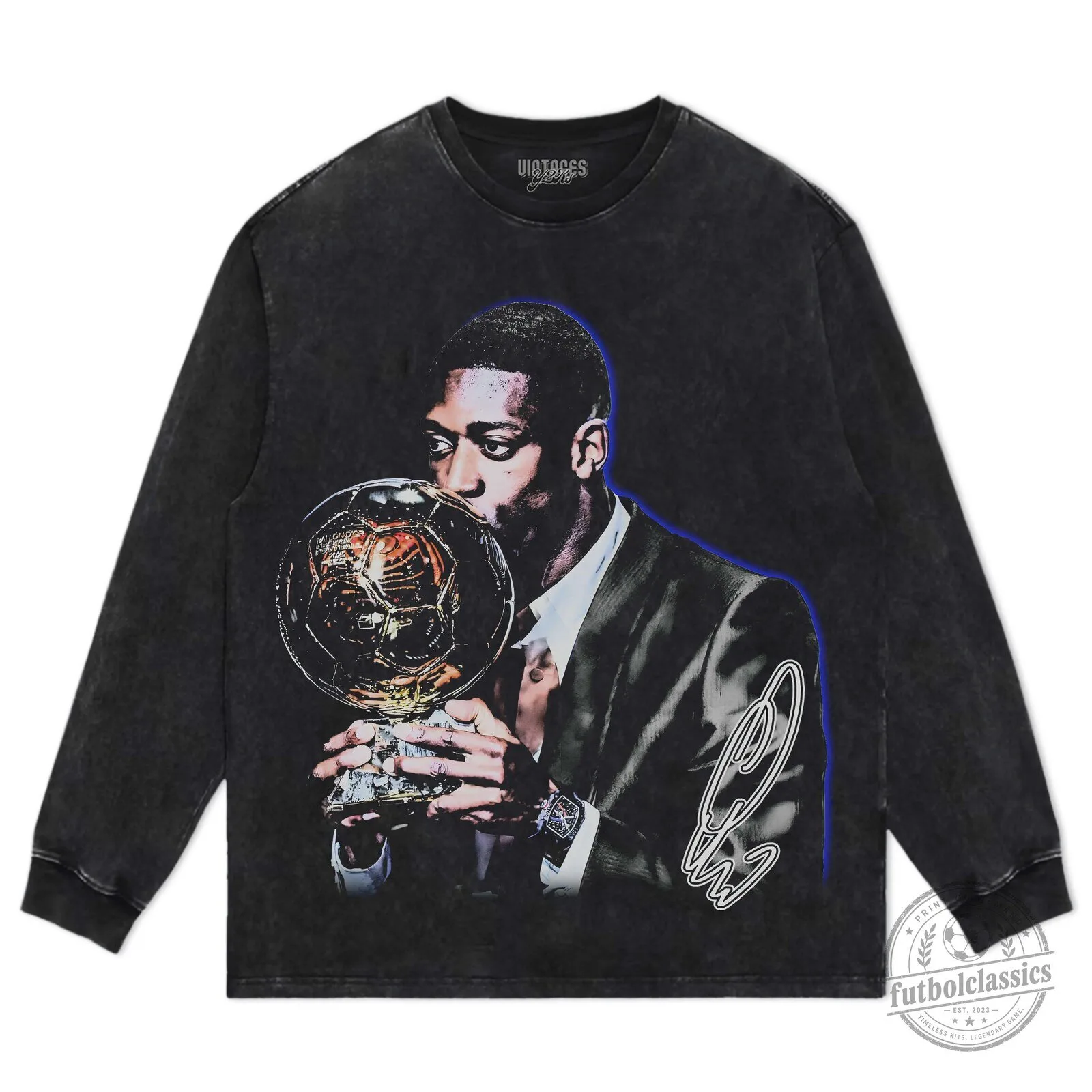 Ousmane Dembele Ballon d'Or Kissing Trophy T-Shirt 18 Ousmane Dembele Ballon d