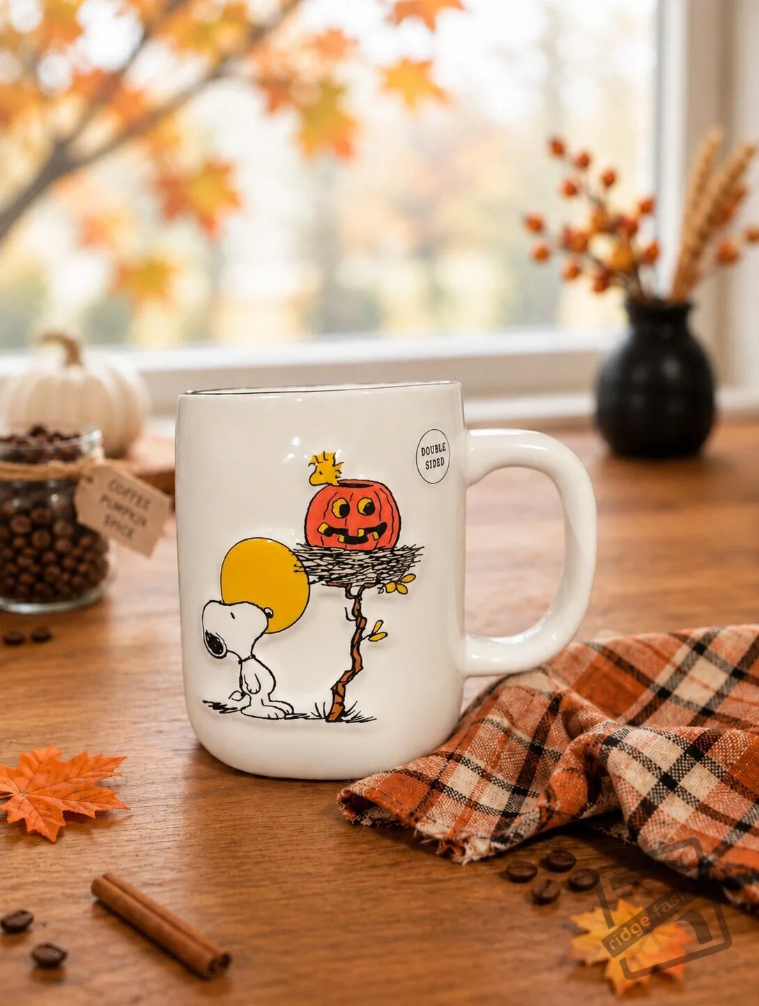 Snoopy Halloween Pumpkin Coffee Mug – Peanuts Woodstock Double-Sided Ceramic Mug