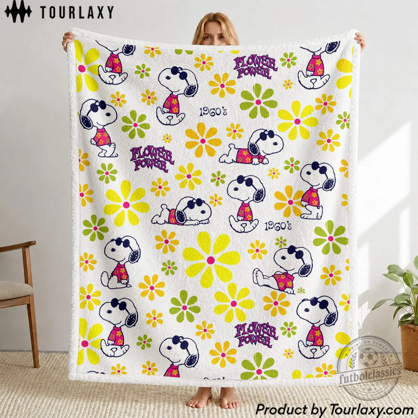 Snoopy Flower Power 1960s Cartoon Character Sherpa Fleece Blanket