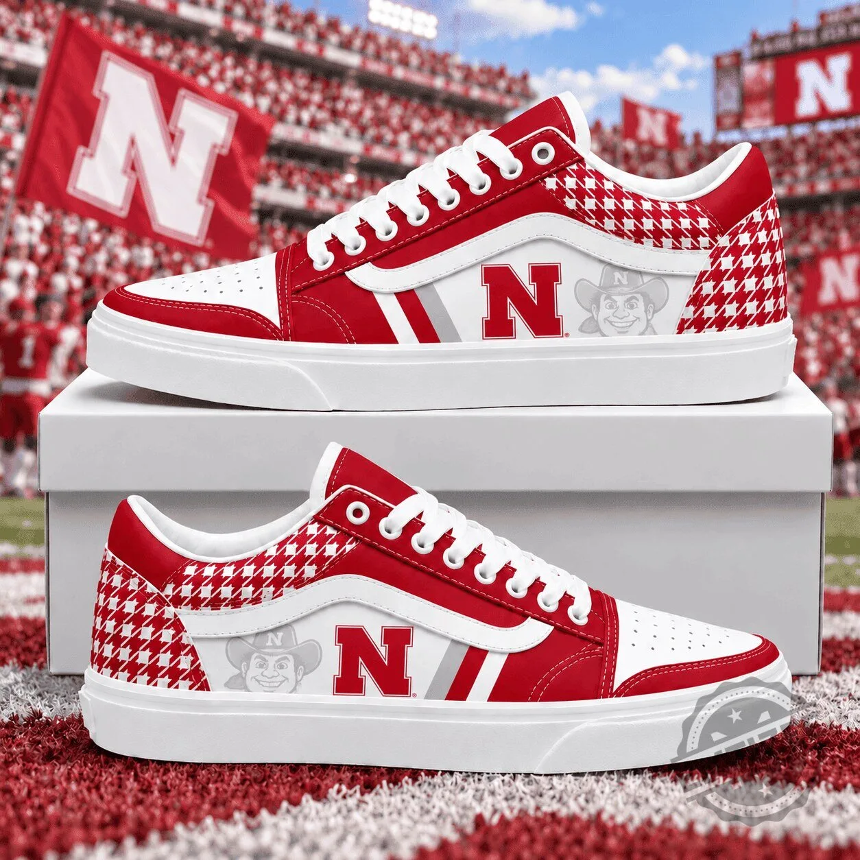 Nebraska Cornhuskers Classic Houndstooth Sideline Pattern Low Top Shoes