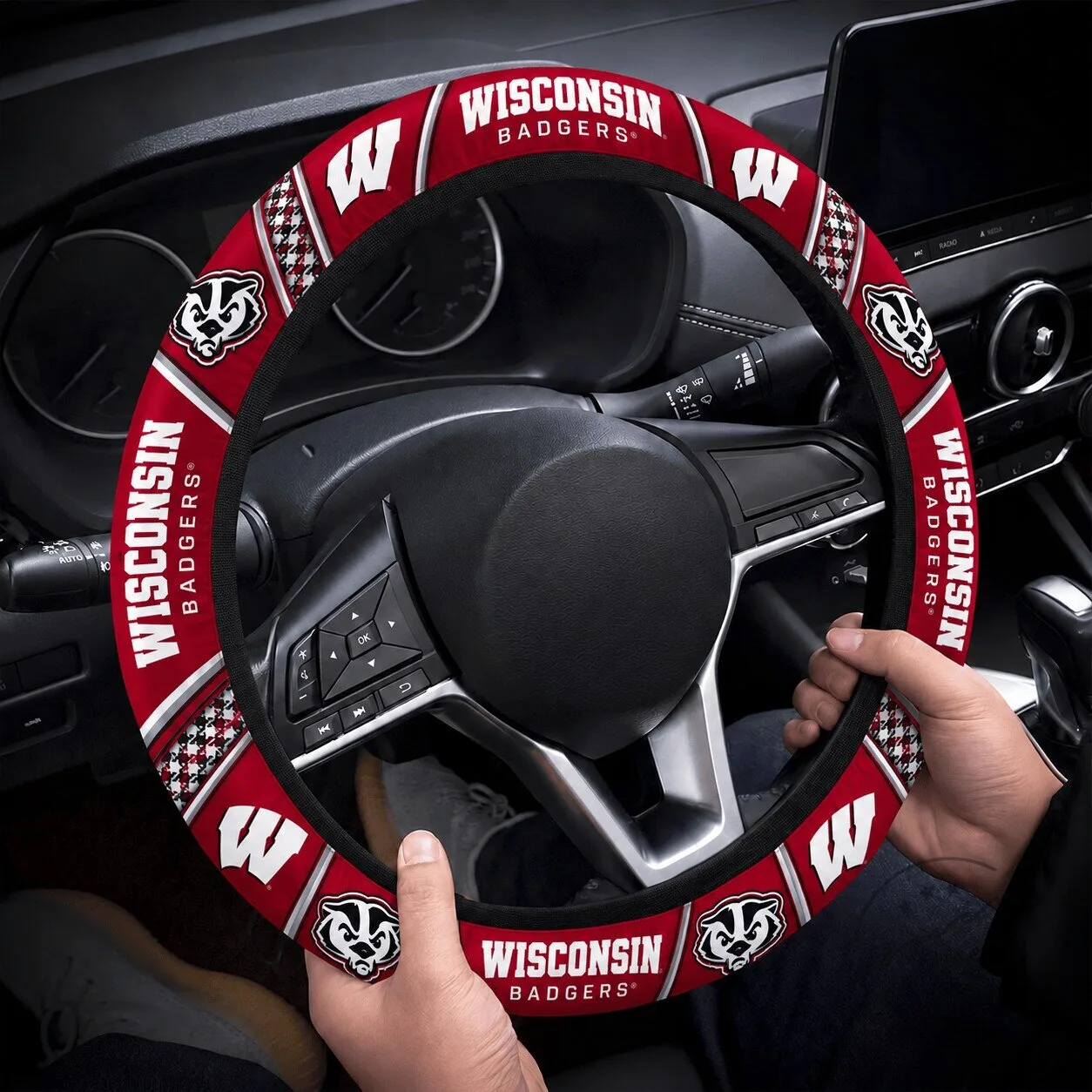 Wisconsin Badgers University Logo Car Steering Wheel Cover