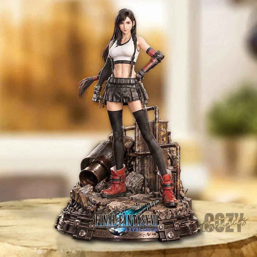 Final Fantasy VII Tifa Lockhart Standing Pose Collectible Statue Figurine