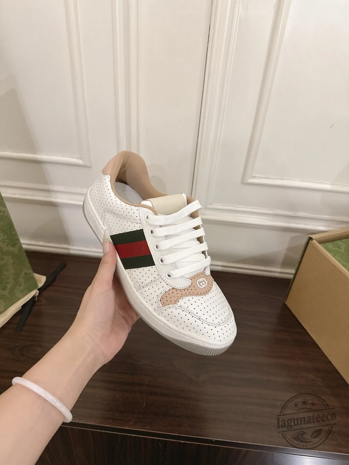 Gucci White Leather Low-Top Sneakers with Web Stripe Detail