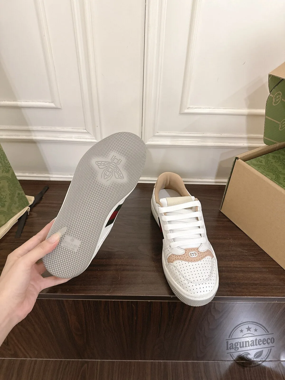 Gucci White Leather Low-Top Sneakers with Web Stripe Detail 10 Gucci White Leather Low-Top Sneakers with Web Stripe Detail
