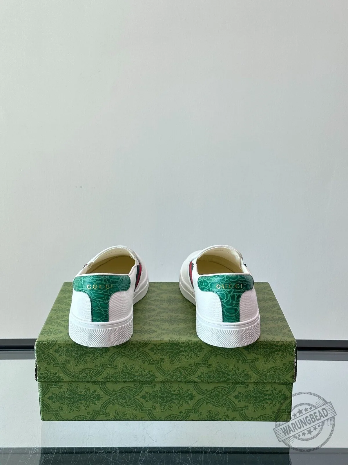 Gucci White Canvas Slip-On Shoes with Green and Red Web Stripe Detail 9 Gucci White Canvas Slip-On Shoes with Green and Red Web Stripe Detail