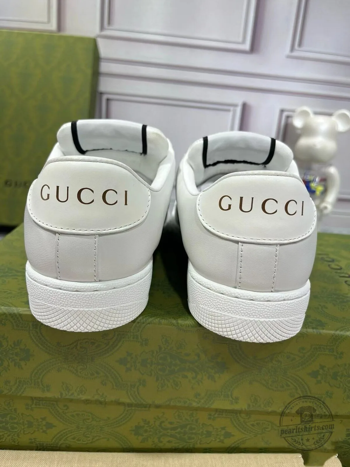 Low-Top White Leather Sneakers by Gucci Featuring Web Stripe Design 8 Low-Top White Leather Sneakers by Gucci Featuring Web Stripe Design