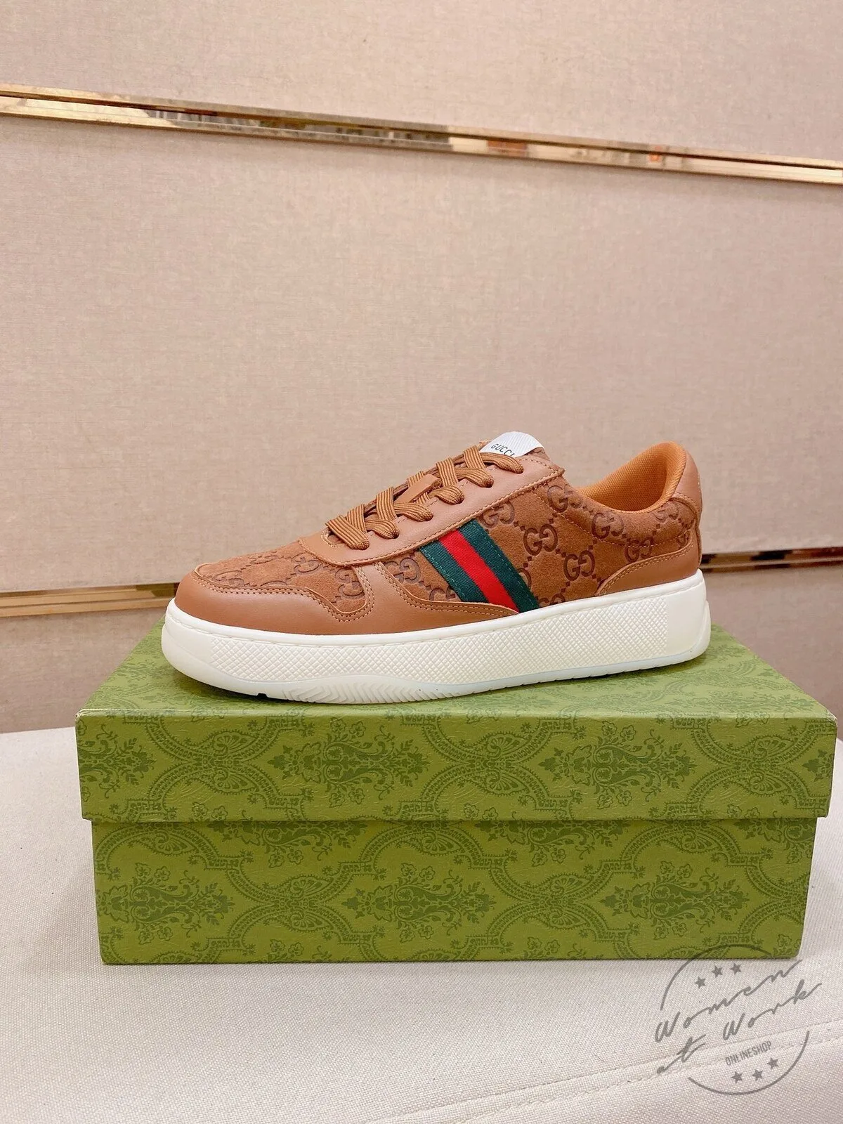Gucci Brown Leather Embossed Monogram Stripe Fashion Sneakers Shoes 7 Gucci Brown Leather Embossed Monogram Stripe Fashion Sneakers Shoes
