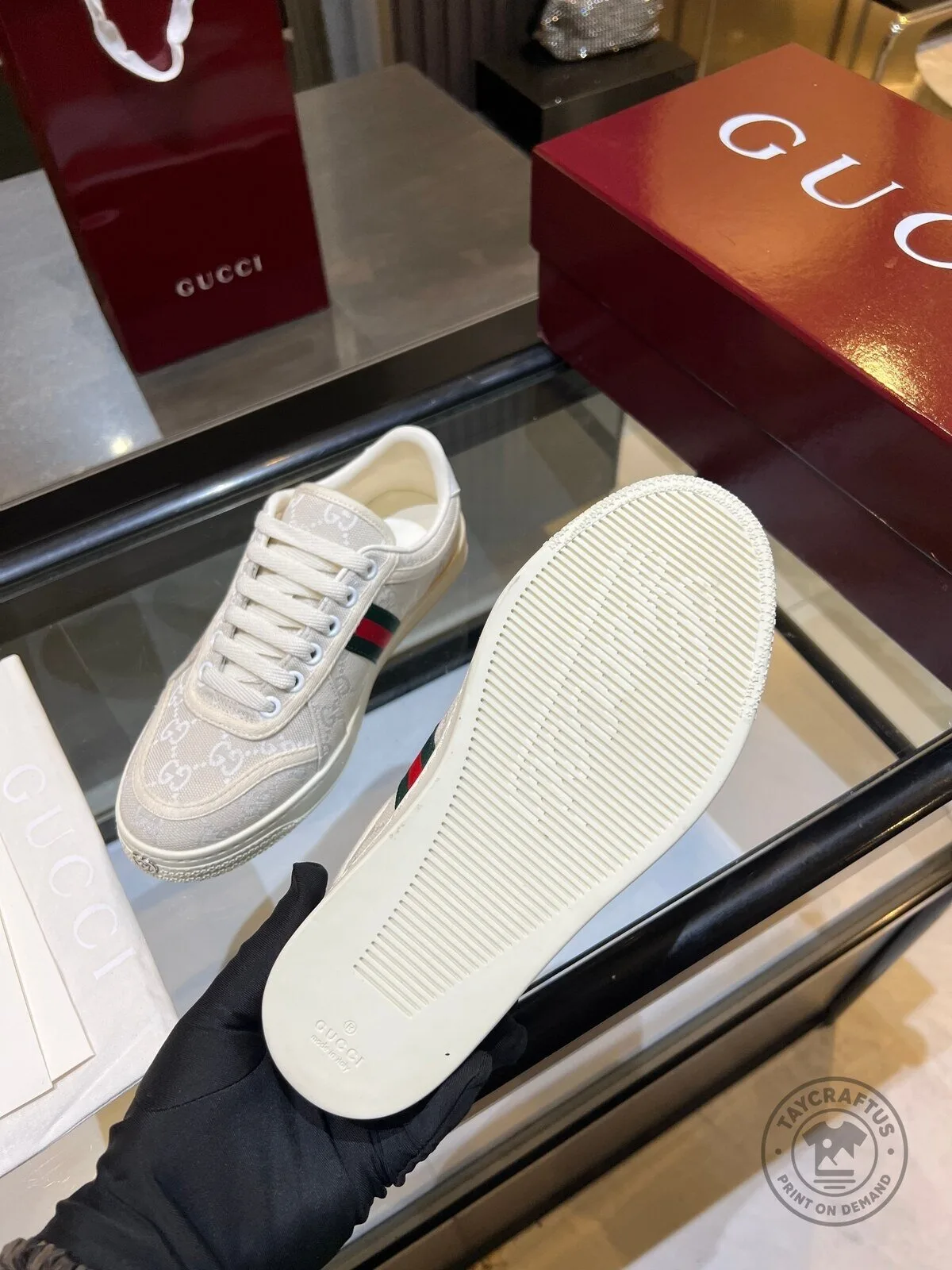 Gucci GG Supreme Pattern White Canvas Sneakers with Red and Green Stripe 7 Gucci GG Supreme Pattern White Canvas Sneakers with Red and Green Stripe
