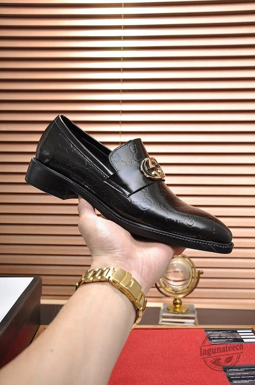 Men's Horsebit Loafers in Black Leather from Gucci 6 Men