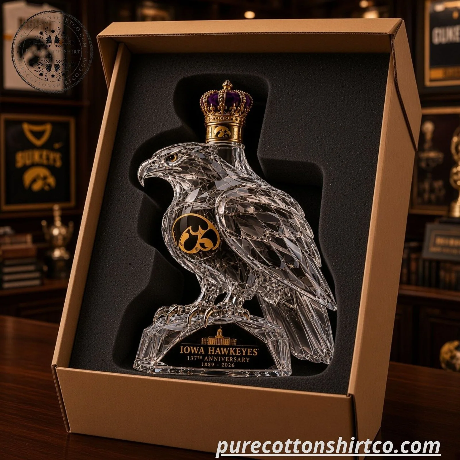 Iowa Hawkeyes Hawk Shaped Crystal Glass Whiskey Decanter - 1889-2026 Anniversary 11 Iowa Hawkeyes Hawk Shaped Crystal Glass Whiskey Decanter - 1889-2026 Anniversary