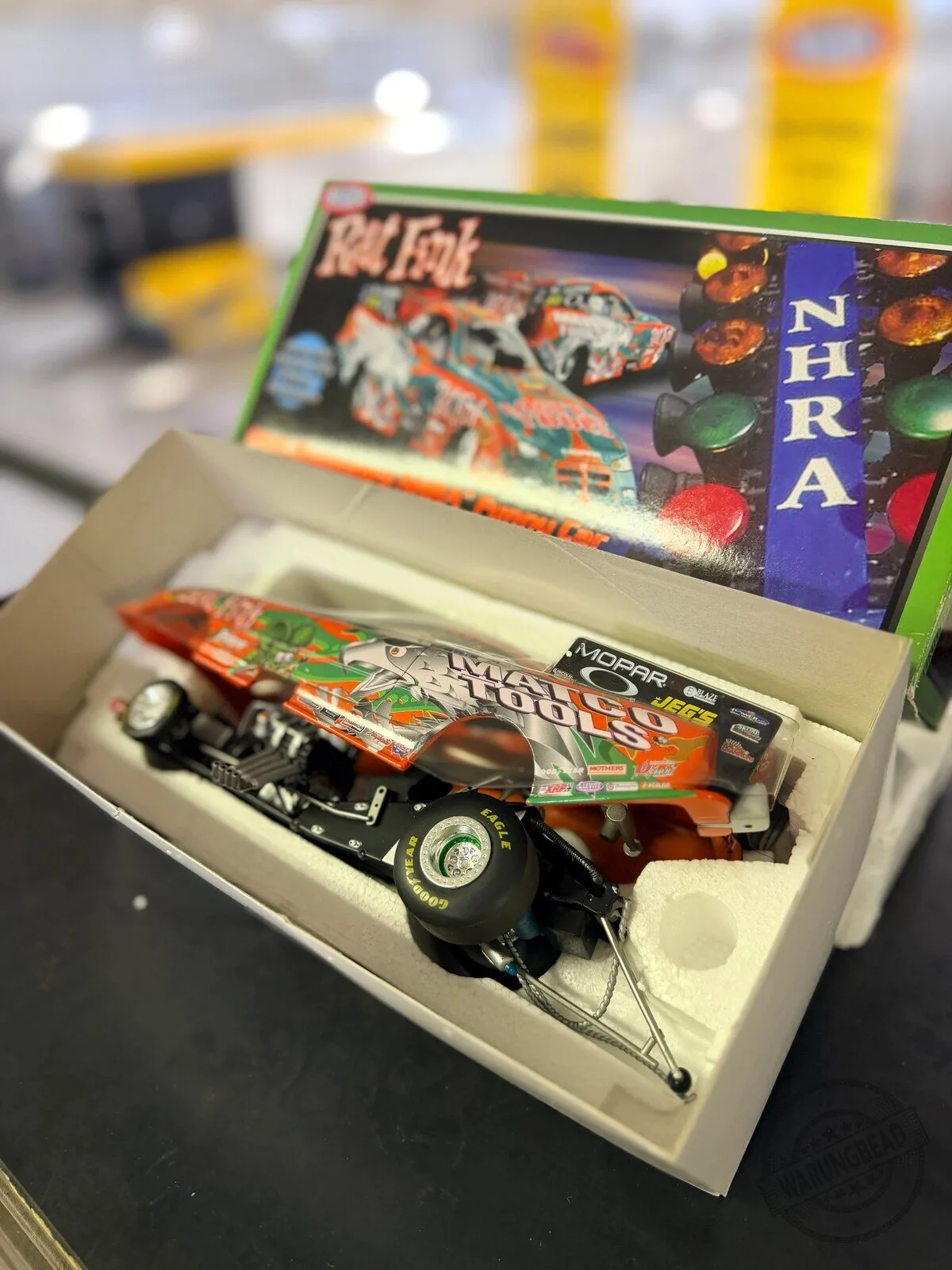 Whit Bazemore Rat Fink 2005 Dodge Funny Car 1:24 Scale Diecast Figurine 6 Whit Bazemore Rat Fink 2005 Dodge Funny Car 1:24 Scale Diecast Figurine