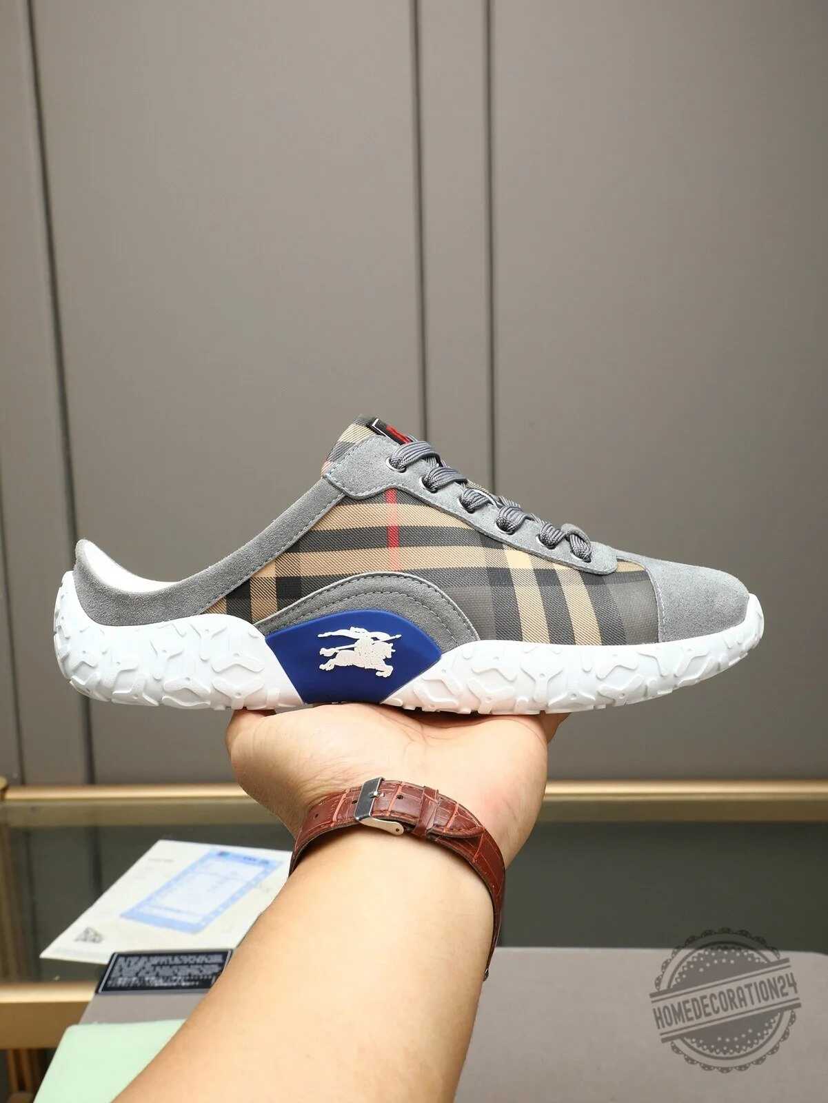 Unisex Burberry Casual Sneakers with Check Pattern for Men and Women