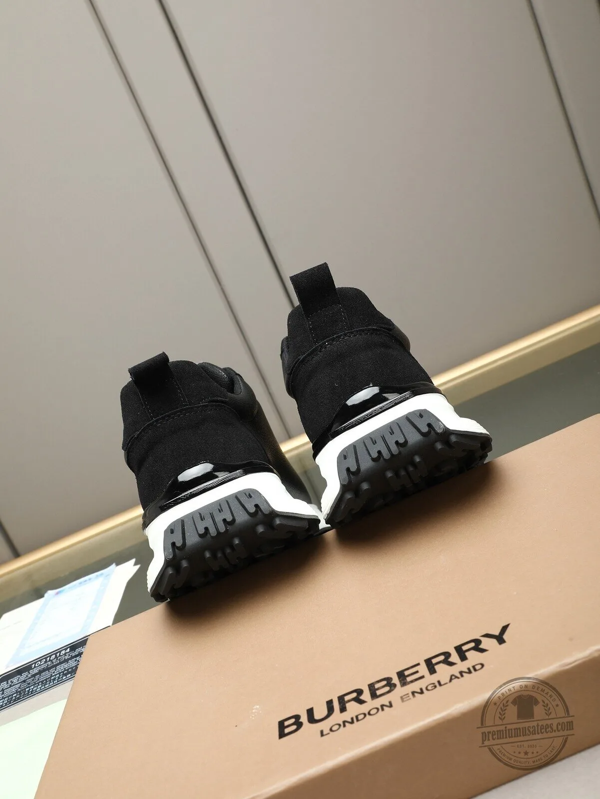 Burberry Black Leather Fashion Sneakers with Gold Logo Accent 9 Burberry Black Leather Fashion Sneakers with Gold Logo Accent