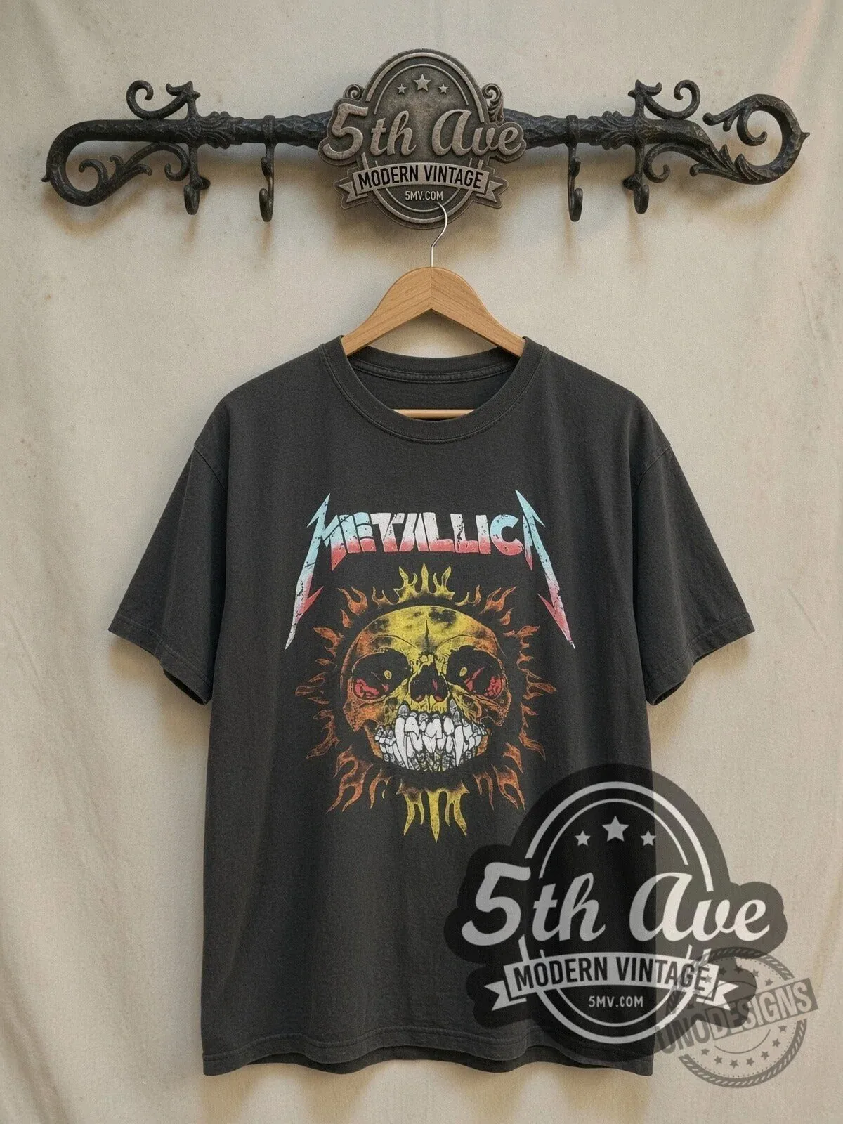 Metallica Pushead Skull and Flaming Sun Graphic Print Vintage Black T-Shirt