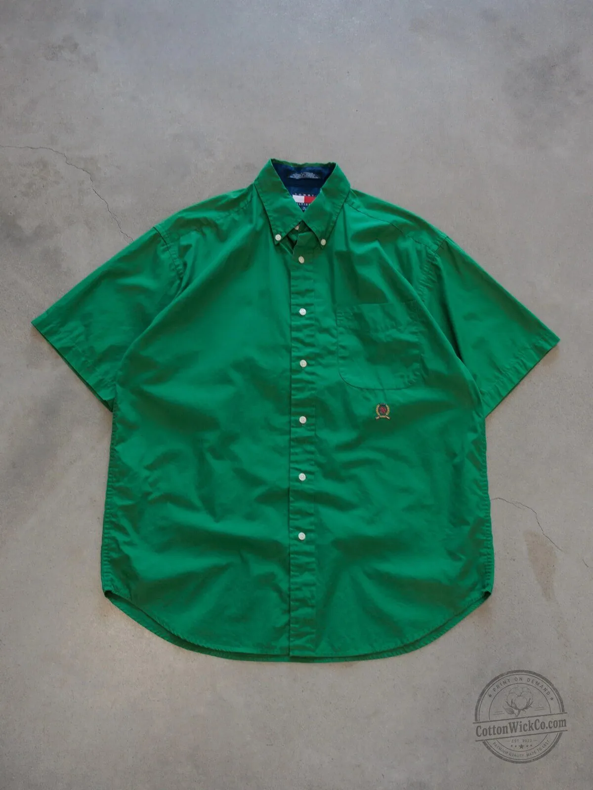 Vintage 2000s Tommy Hilfiger Green Short Sleeve Button-Down Shirt for Men